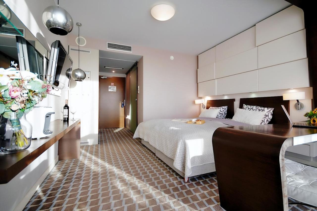 W Marine Hotel Przy Plazy Rowery W Cenie Prywatny 309 Dobruk Apartamenty 科沃布热格 外观 照片