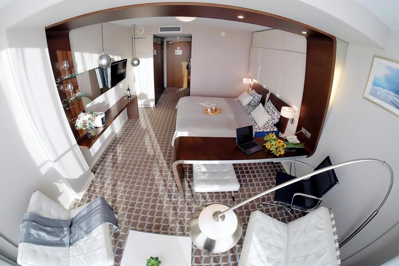 W Marine Hotel Przy Plazy Rowery W Cenie Prywatny 309 Dobruk Apartamenty 科沃布热格 外观 照片